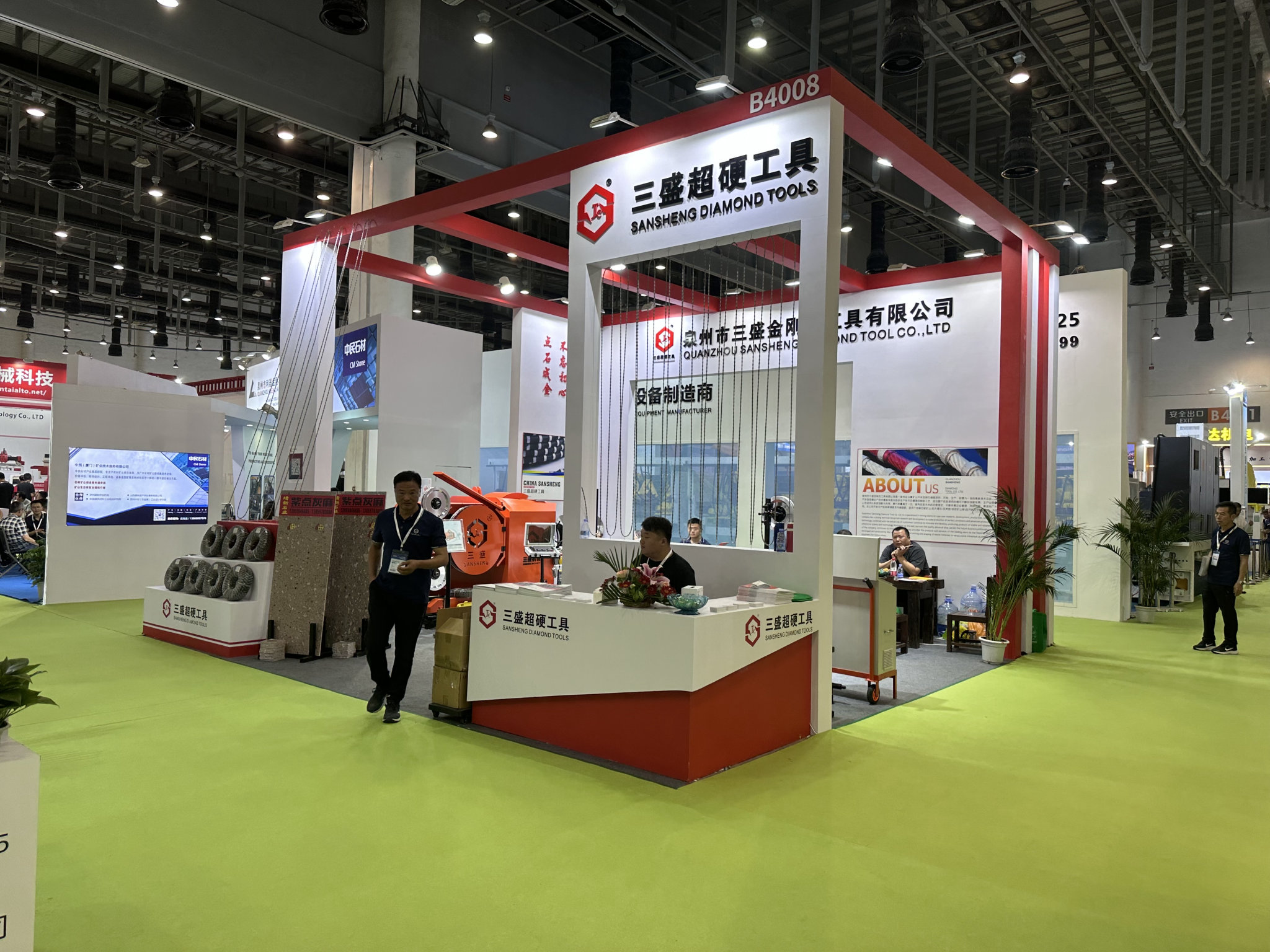 上海展会装修新趋势：个性化展台设计